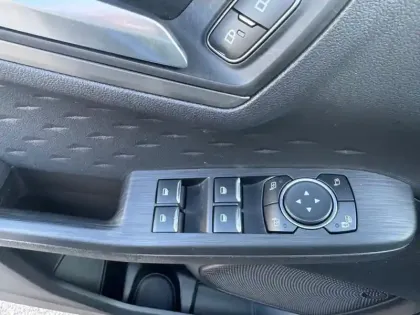 Photo 9 Ford Kuga  1.5 EcoBoost 182 S&S 4x4 BVA6 Titanium