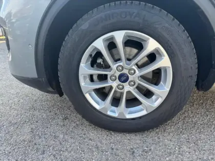 Photo 11 Ford Kuga  1.5 EcoBoost 182 S&S 4x4 BVA6 Titanium