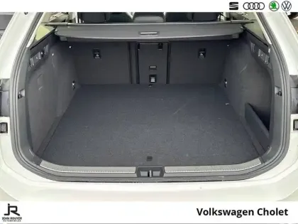 Photo 25 Volkswagen Passat  1.5 eHybrid 204 DSG6