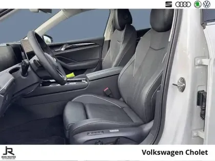Photo 21 Volkswagen Passat  1.5 eHybrid 204 DSG6