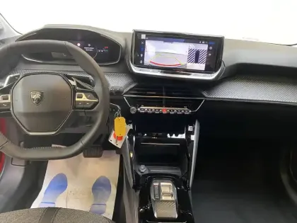 Photo 20 Peugeot 208  Hybrid 100 e-DCS6