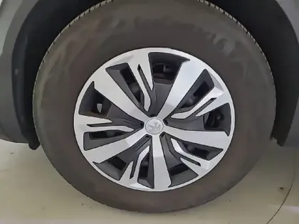 Photo 12 Peugeot 2008  PureTech 100 S&S BVM6