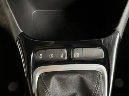 Photo 11 Opel Crossland X  1.2 Turbo 110 Edition / Carplay