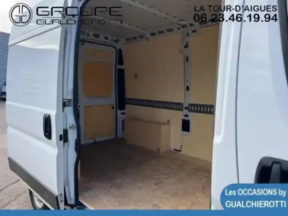 Photo 24 Citroën Jumper  Fg 30 L2H2 2.2 BlueHDi 140 S&S Club