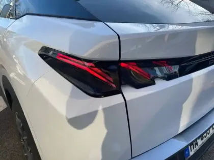 Photo 36 Peugeot 3008  Hybrid 136 e-DCS6