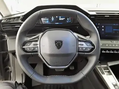 Photo 11 Peugeot 308  PureTech 130ch S&S EAT8