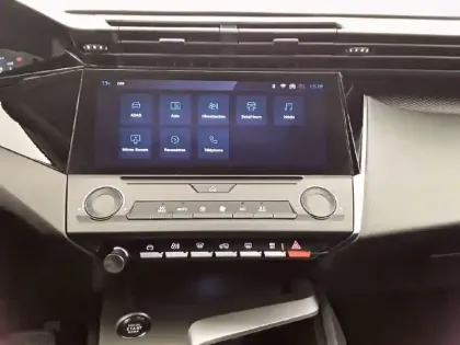 Photo 13 Peugeot 308  PureTech 130ch S&S EAT8