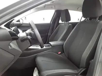 Photo 8 Peugeot 308  PureTech 130ch S&S EAT8