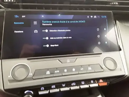 Photo 15 Peugeot 308  PureTech 130ch S&S EAT8