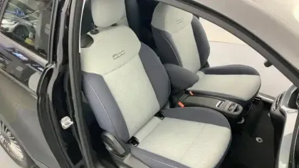 Photo 8 Fiat 500 C e 118 ch France Edition