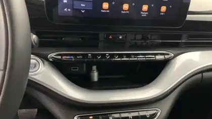 Photo 11 Fiat 500 C e 118 ch France Edition