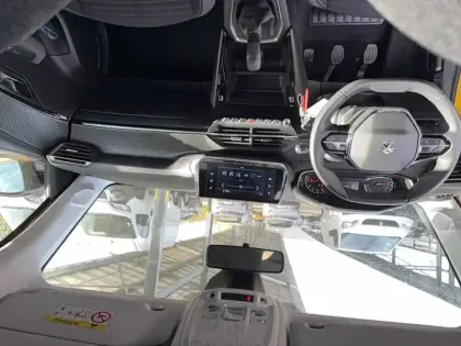 Photo 24 Peugeot 208  PureTech 75 S&S BVM5