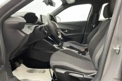 Photo 49 Peugeot 2008  PureTech 100 S&S BVM6