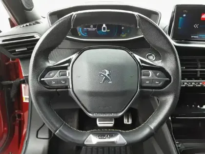 Photo 8 Peugeot 2008  Moteur électrique 136 ch