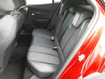 Photo 11 Peugeot 2008  Moteur électrique 136 ch