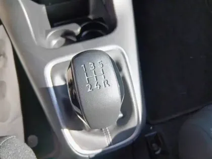 Photo 13 Citroën C3  PureTech 83 S&S BVM5