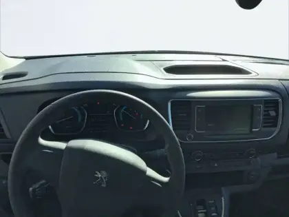 Photo 27 Peugeot Expert  FGN TOLE M ELECTRIQUE 75KWH 136CH