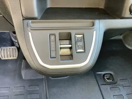 Photo 33 Peugeot Expert  FGN TOLE M ELECTRIQUE 75KWH 136CH