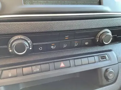 Photo 37 Peugeot Expert  FGN TOLE M ELECTRIQUE 75KWH 136CH