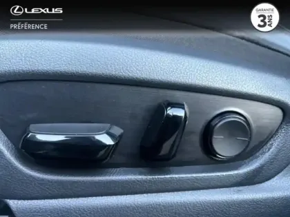 Photo 13 Lexus UX  300e Pack