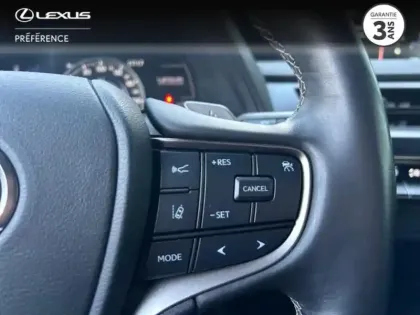 Photo 12 Lexus UX  300e Pack