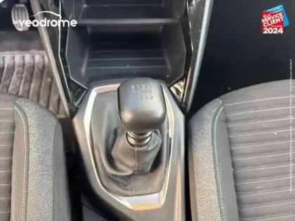 Photo 12 Peugeot 208  1.2 PureTech 100ch S/S Style GPS Carplay