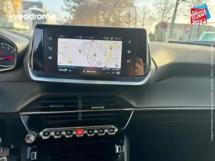 Photo 13 Peugeot 208  1.2 PureTech 100ch S/S Style GPS Carplay