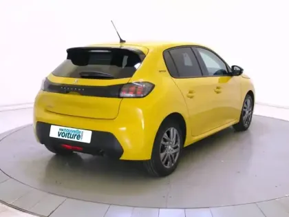 Photo 24 Peugeot 208  PureTech 75 S&S BVM5