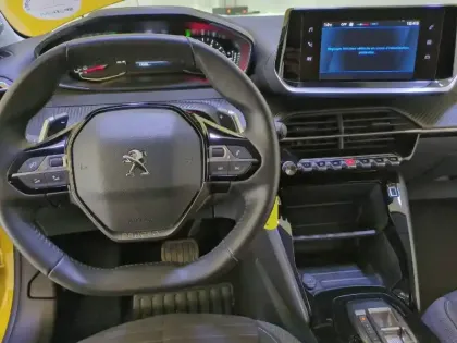 Photo 32 Peugeot 208  PureTech 75 S&S BVM5