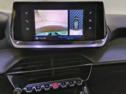 Photo 38 Peugeot 208  PureTech 75 S&S BVM5