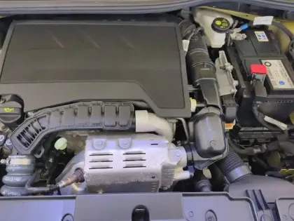 Photo 28 Peugeot 208  PureTech 75 S&S BVM5