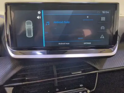 Photo 40 Peugeot 2008  PureTech 100 S&S BVM6