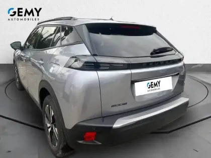 Photo 6 Peugeot 2008  PureTech 100 S&S BVM6