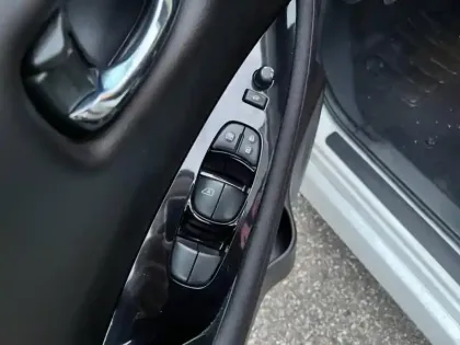 Photo 16 Nissan Leaf Gén. II Ph1 Acenta 5