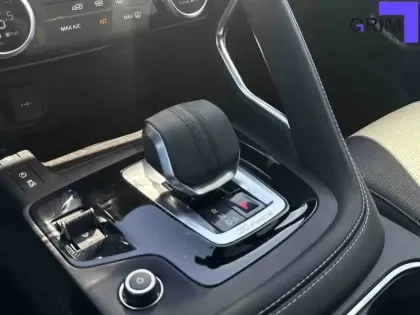 Photo 66 Jaguar E-Pace  P270e ch PHEV AWD BVA