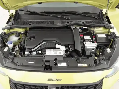 Photo 19 Peugeot 208  Hybrid 100 e-DCS6