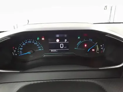 Photo 12 Peugeot 208  Hybrid 100 e-DCS6