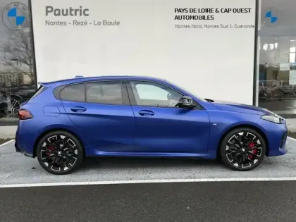 Photo 17 BMW Serie 1 Série 1 M135A xDrive 300ch M Performance