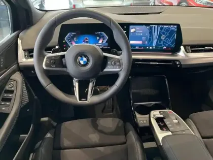 Photo 27 BMW Serie 2 Série 2 ActiveTourer 218d 150ch M Sport DKG7