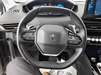 Photo 25 Peugeot 3008  Hybrid 225 e-EAT8