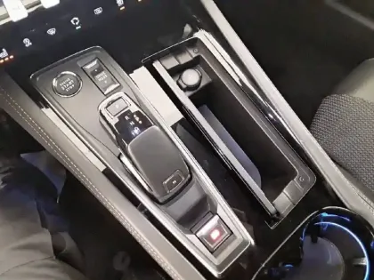 Photo 15 Peugeot 508  PureTech 130 ch S&S EAT8