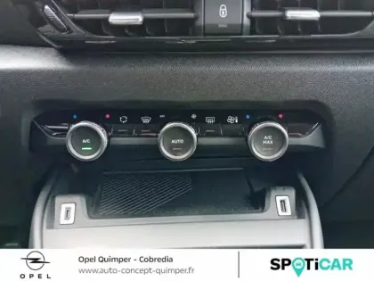 Photo 10 Citroën C4  PureTech 130ch S&S Shine