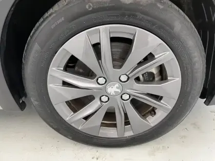 Photo 34 Peugeot 208  Electrique 50 kWh 136ch