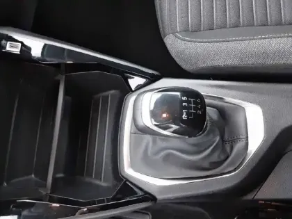 Photo 13 Peugeot 208  PureTech 100 S&S BVM6