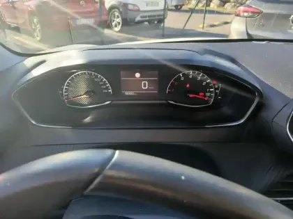 Photo 20 Peugeot 208 Gén. II Ph1 NG Style 5