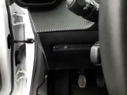 Photo 16 Peugeot 208 Gén. II Ph1 NG Style 5