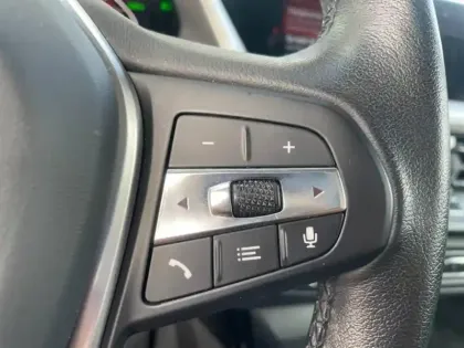 Photo 10 BMW Serie 1 Série 1 118iA 136ch Edition M Design DKG7