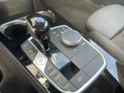 Photo 13 BMW Serie 1 Série 1 118iA 136ch Edition M Design DKG7