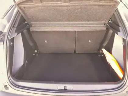 Photo 37 Peugeot 2008  PureTech 100 S&S BVM6