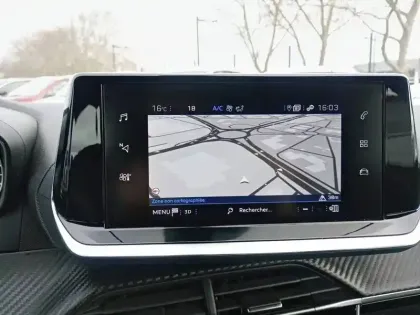 Photo 12 Peugeot 2008  PureTech 100 S&S BVM6